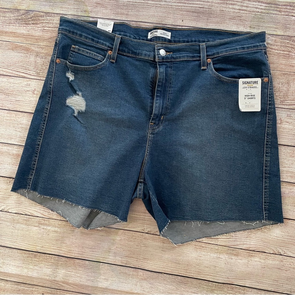 Levi’s Signature Heritage High Rise 5” Boho Denim Jean Shorts Size 20 & 22 NWT